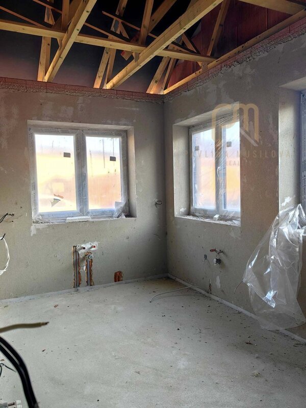 Novostavba rodinného domu 4+1, 134 m2, zahrada 490m2