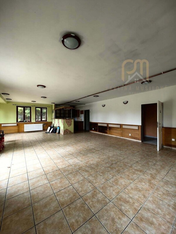 Prodej nemovitosti s projektem přestavby na 9 bytových jednotek, Frýdava u Lipna, pozemky 1 191 m²
