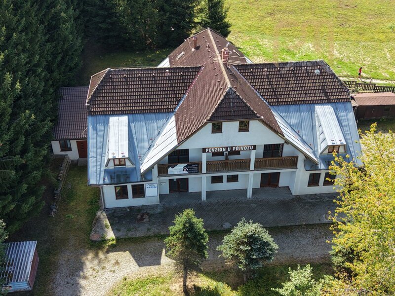 Prodej nemovitosti s projektem přestavby na 9 bytových jednotek, Frýdava u Lipna, pozemky 1 191 m²