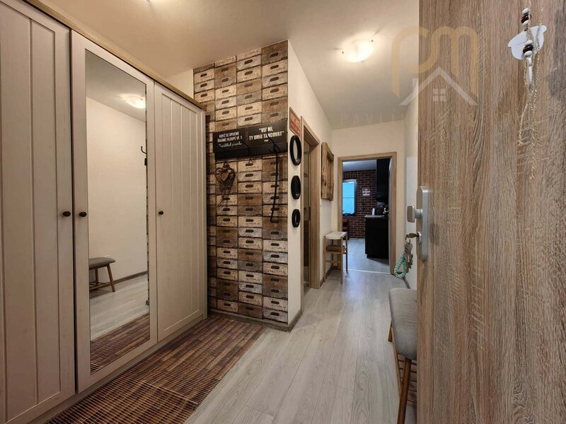 Apartmán 3+ kk v OV o rozloze 74 m2 s terasou 6,4m2 a výhledem na jezero Lipno