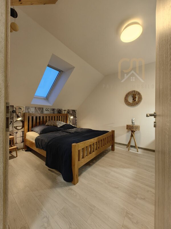 Apartmán 3+ kk v OV o rozloze 74 m2 s terasou 6,4m2 a výhledem na jezero Lipno