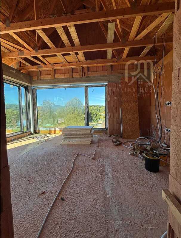 Rodinný dům 222 m², pozemek 917 m², 50m od břehu Lipna, Frymburk