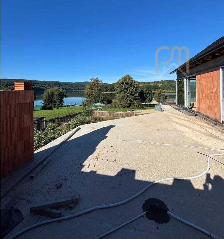 Rodinný dům 222 m², pozemek 917 m², 50m od břehu Lipna, Frymburk