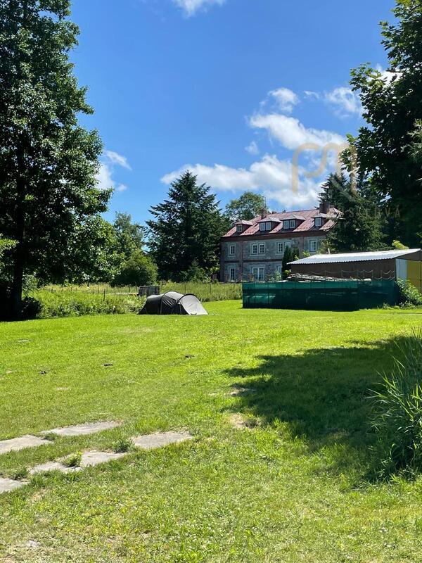 Villa Bohemia - lovecký zámeček 360m2 spolu s  pozemky 6614 m2 + 100m pláže u českého moře