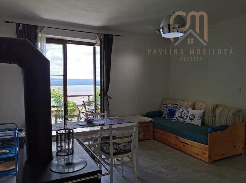 Turistický pronájem apartmánu s terasou a výhledem na Lipno